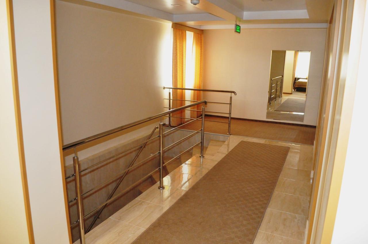 Hotel Andrei Cimpia Turzii Bagian luar foto