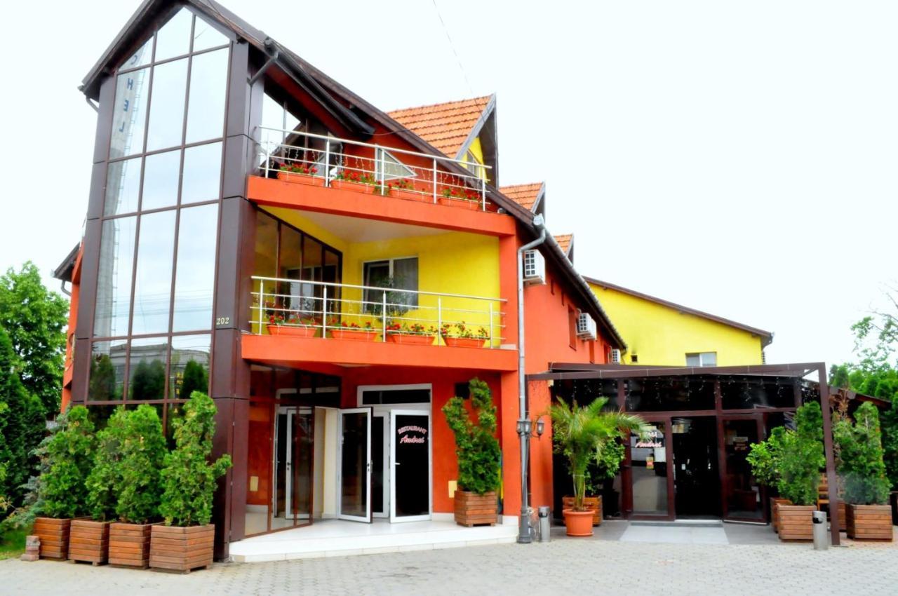 Hotel Andrei Cimpia Turzii Bagian luar foto