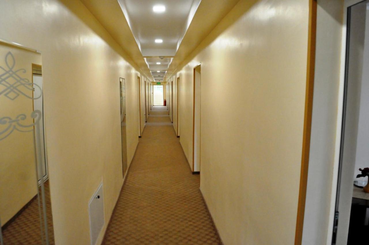 Hotel Andrei Cimpia Turzii Bagian luar foto